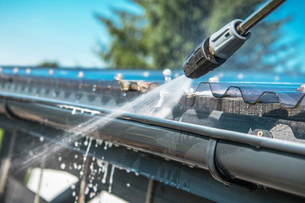 Best Roof Pressure Washing  in Rockton, IL